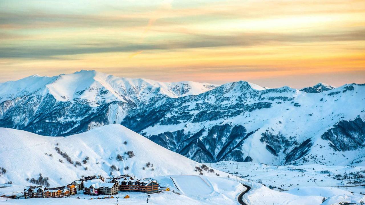 New Gudauri Redco Twins-Premium Mountain Apartment Close The Gondola Lift エクステリア 写真