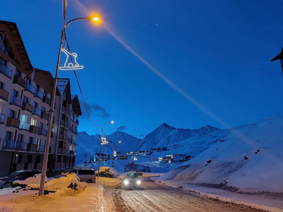 New Gudauri Redco Twins-Premium Mountain Apartment Close The Gondola Lift エクステリア 写真